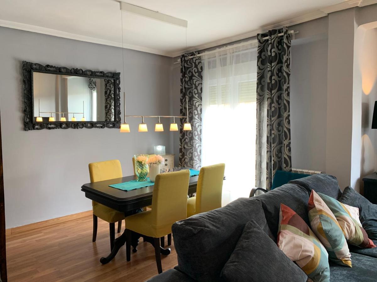 וייאדוליד Sg Apartamentos La Casa De La Catedral Vut47-240 מראה חיצוני תמונה