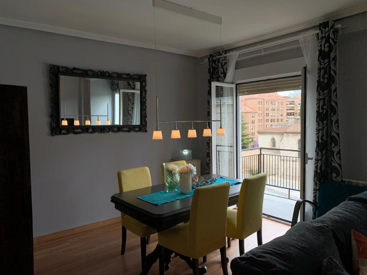 וייאדוליד Sg Apartamentos La Casa De La Catedral Vut47-240 מראה חיצוני תמונה